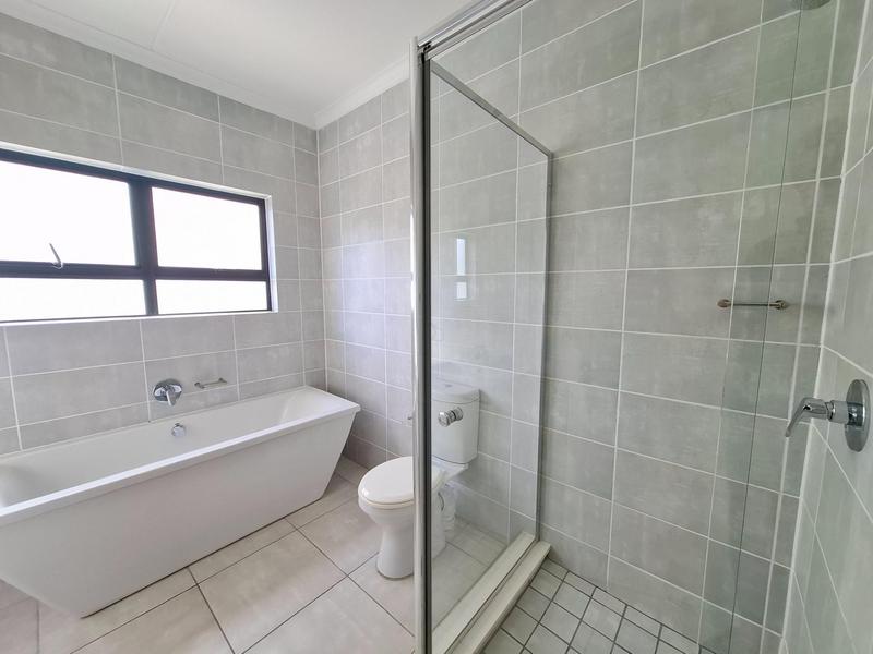 To Let 2 Bedroom Property for Rent in Paardevlei Western Cape